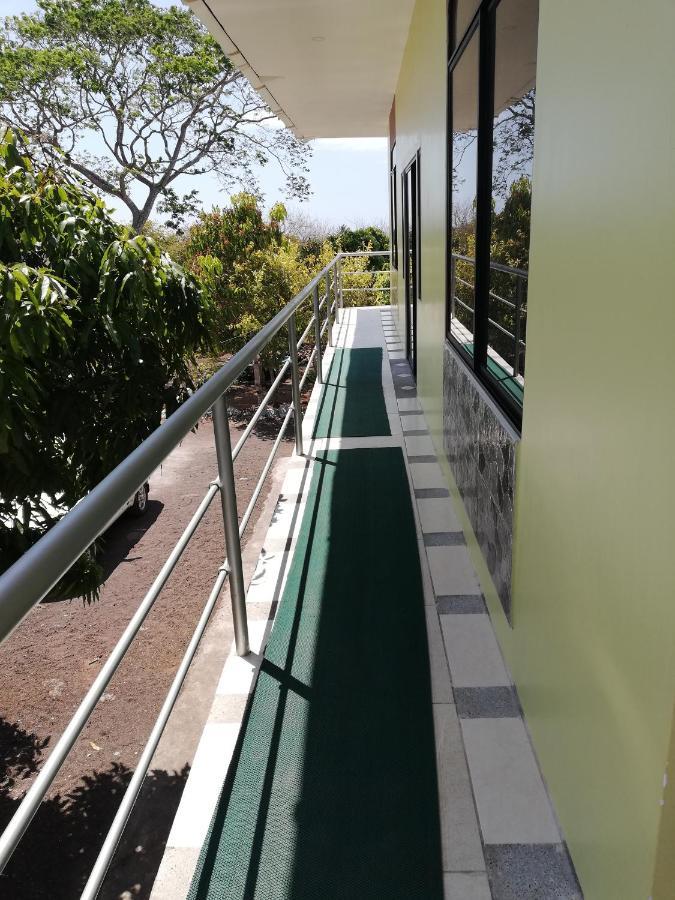 Cucuve Eco Hostal Puerto Baquerizo Moreno Buitenkant foto