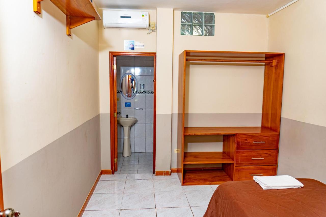 Cucuve Eco Hostal Puerto Baquerizo Moreno Buitenkant foto