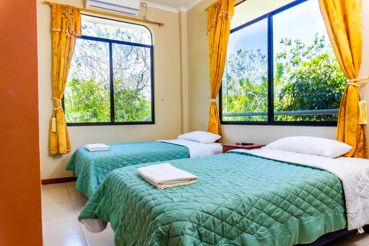 Cucuve Eco Hostal Puerto Baquerizo Moreno Buitenkant foto