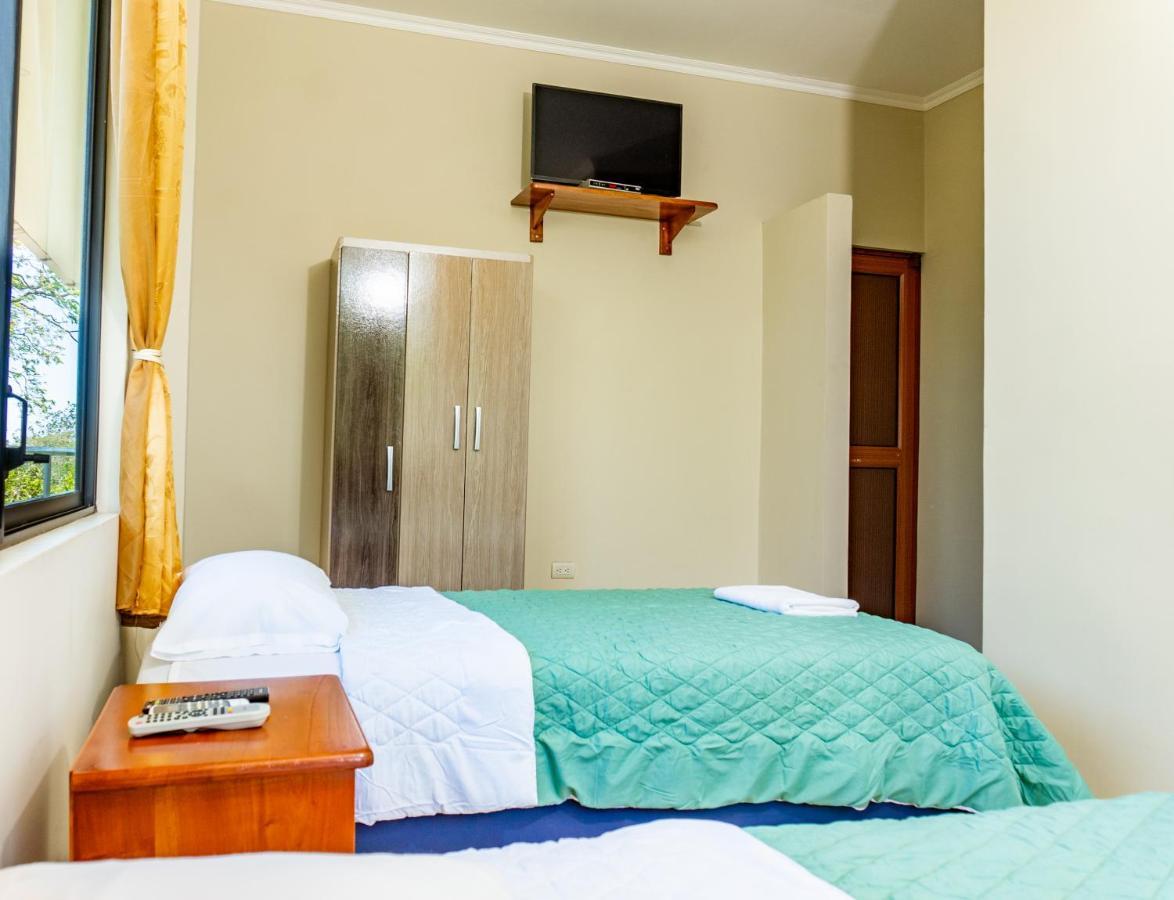 Cucuve Eco Hostal Puerto Baquerizo Moreno Buitenkant foto